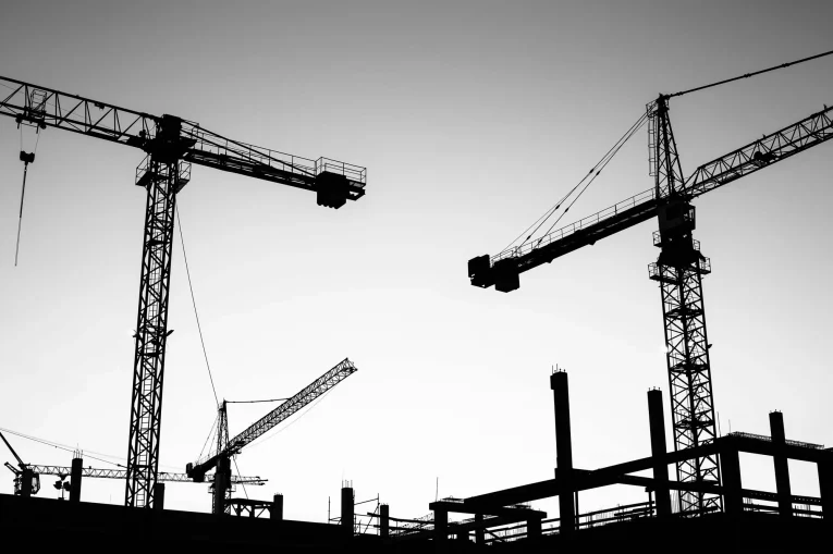 triumph-capital-cranes-2000x1333